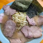 ラーメン 丸子屋 - 料理写真:チャーシュー麺