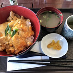 まどか村 - 親子丼定食　680円