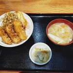 和風レストラン蔵 - イカ天丼（みそ汁，漬物付き）