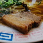 麺や 吉村 - 美味しい肉厚叉焼