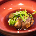 都季 - キノコのコンソメ鼈甲餡　京都美山の黒豆ゆば豆富