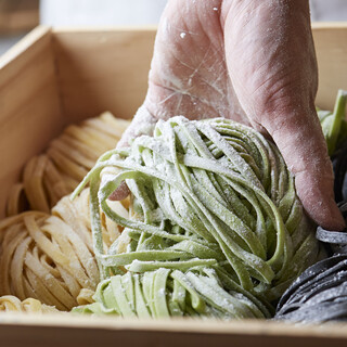 完成に4年❗️焙煎全粒粉、最強の生パスタ。毎朝、職人の手作り