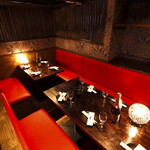 全席個室居酒屋 肉寿司食べ放題 肉ヤロー - 【テーブル席：2～8名様】ご友人や職場のメンバーと気軽に立ち寄って肉宴会