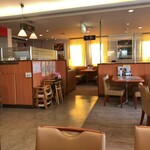 데니즈 스즈카점 - 매장 내부