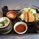 正岡 - 焼肉コンビのメンチカツ　到着