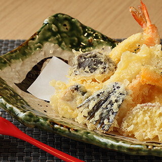 "Try Tempura Colored by the Seasons Using Blended Oil from Mie Prefecture"