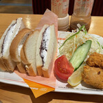 Komeda Coffee Ten Nanba Sennichimae Ten - 