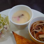 カフェヴェンティ - ●ホットコーヒー（モーニングサービス付き）420円