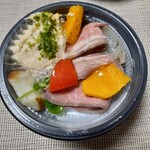 RF1 - ローストビーフSaladごはん雑穀　550円