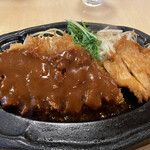 レストラン＆コーヒーソルト - 2021年5月。C定食とんかつとロース生姜焼きのソース大盛り800円。