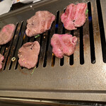 焼肉十九 - 塩タンからスタート