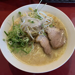 コリアンキッチン ジャンガラ - 鷄白湯ラーメン 700円+大盛り50円