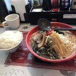 横浜家系ラーメン 福家 - 料理写真:料理