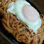 HACHIRO'S BAR AND CAFE - 鉄板ナポリタン(･∀･)ﾆﾔﾆﾔ