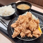 松のや - 山盛り本格唐揚げ定食（ごはん並盛）