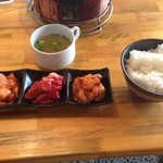 炭火焼肉スーパーホルモン - スーパーホルモン Ａランチ(小腸・マル腸・黒毛和牛) ￥980円