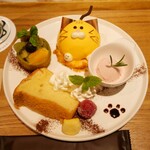 cafeとねこ雑貨 猫かっとん - 