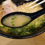 久留米ラーメン 初代 よかろうもん - ラーメン(2021.09)