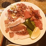 焼肉 食べ放題 飲み放題 かわよし 栄錦本店 - 盛り合わせ焼肉ランチ　