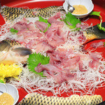 小料理　山長 - 鯉の刺身