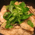 琉球ダイニング桃香 - 〆の牡蠣飯は最高です！