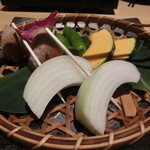 黒毛和牛一頭切り 伊達哉 - 宮城県産粋な焼き野菜盛り合わせ