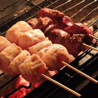 新鮮な鶏にこだわった自慢の「焼き鳥」&多彩な料理をご提供！
