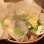 ふぐ半 - 紙鍋でいただくてっちり