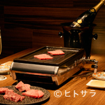 和牛焼肉やくにく 徹 -  和牛盛り合わせ、厳選希少部位のお肉は1枚からでもご注文いただけます。