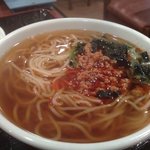 正香園 - 半ラーメンのはずなのにほぼ一人前