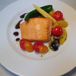 トマトトマト デ ルーチェ - タスマニア産サーマンソテー(シェフのオリジナルソース）￥1800