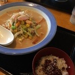 リンガーハット - 味噌チャンポンと梅ご飯