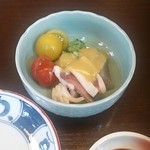 やきとり黒田 - 付きだしですね♪