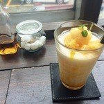 トリトンカフェ - マンゴーラッシー