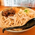 五葵 - 料理写真:2014.8 冷たいうどん（500円）＋肉（馬肉、150円）