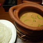 DINING BAR TALAHT - 厳選鶏のグリーンカレー