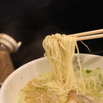 ラーメン海鳴 - リフトアップ」