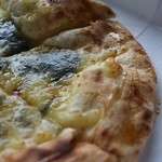 PIZZA YOSHIDA - ゴリゴンゾーラとナチュラルチーズ
