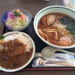 Restaurant Ishigami no Oka - 石神ラーメンとミニブルーベリービーフカレーセット