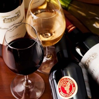 ソムリエが厳選したカジュアルに美味しく楽しめるワインの数々！