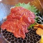 居酒屋ごはん ふらりむらさき - 馬刺し