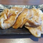 居酒屋ごはん ふらりむらさき - 豚肉の生姜焼き