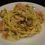 Hungry Tiger Oosaka - ☆賄いから始まった、ハム・ベーコン・卵の名物オリジナルパスタ☆