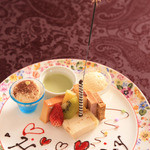 ティーズ・セルカジェ - 