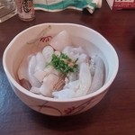 이자카야 큐산 - 小田原産のあおりいか。えんぺらも乗っています。