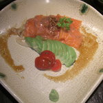 Kuimono Ya Wan Tsudanuma Ten - サーモンとアボカドのカルパッチョ　６８０円