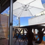 トリップ・ドリップ - テラス席