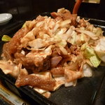 ホルモン焼肉酒場 元町ロマンス - 鶏ちゃん味噌焼　980円