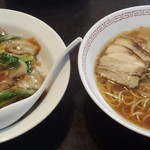 福味 - ラーメンセット（６８０円）味噌ラーメンと牛肉飯、ソフトドリンク付