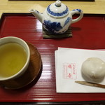 御菓子処 嶋屋 - 煎茶お菓子一つ
